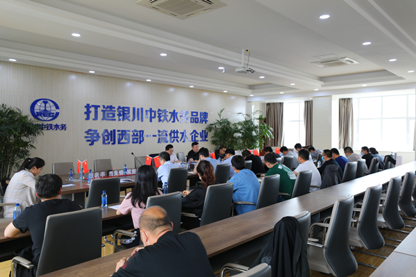 中鐵水務(wù)集團(tuán)黨委副書記、紀(jì)委書記劉占偉調(diào)研銀川西線供水項(xiàng)目召開廉潔提醒座談會